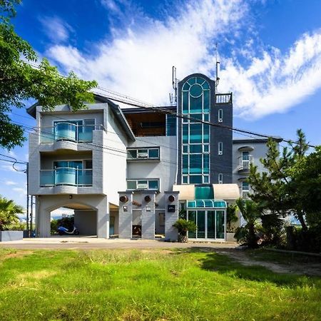 Romance Jeju Pension מראה חיצוני תמונה
